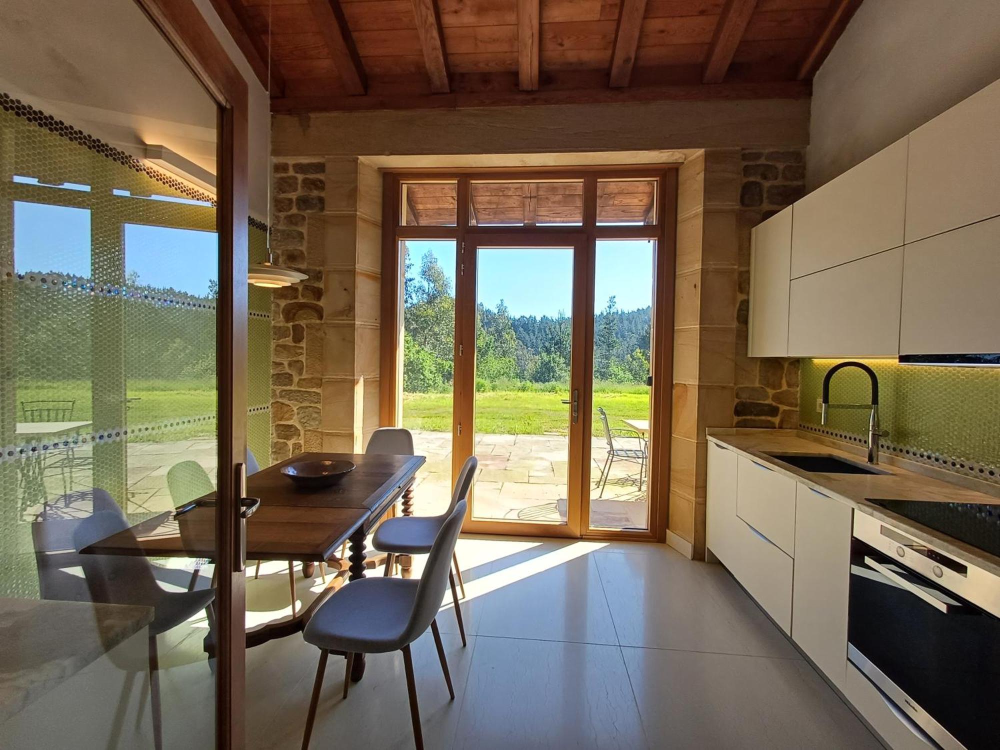 Amplio Apartamento Con Jardin En Villa Haritza Con Vistas Al Mar Ea Luaran gambar